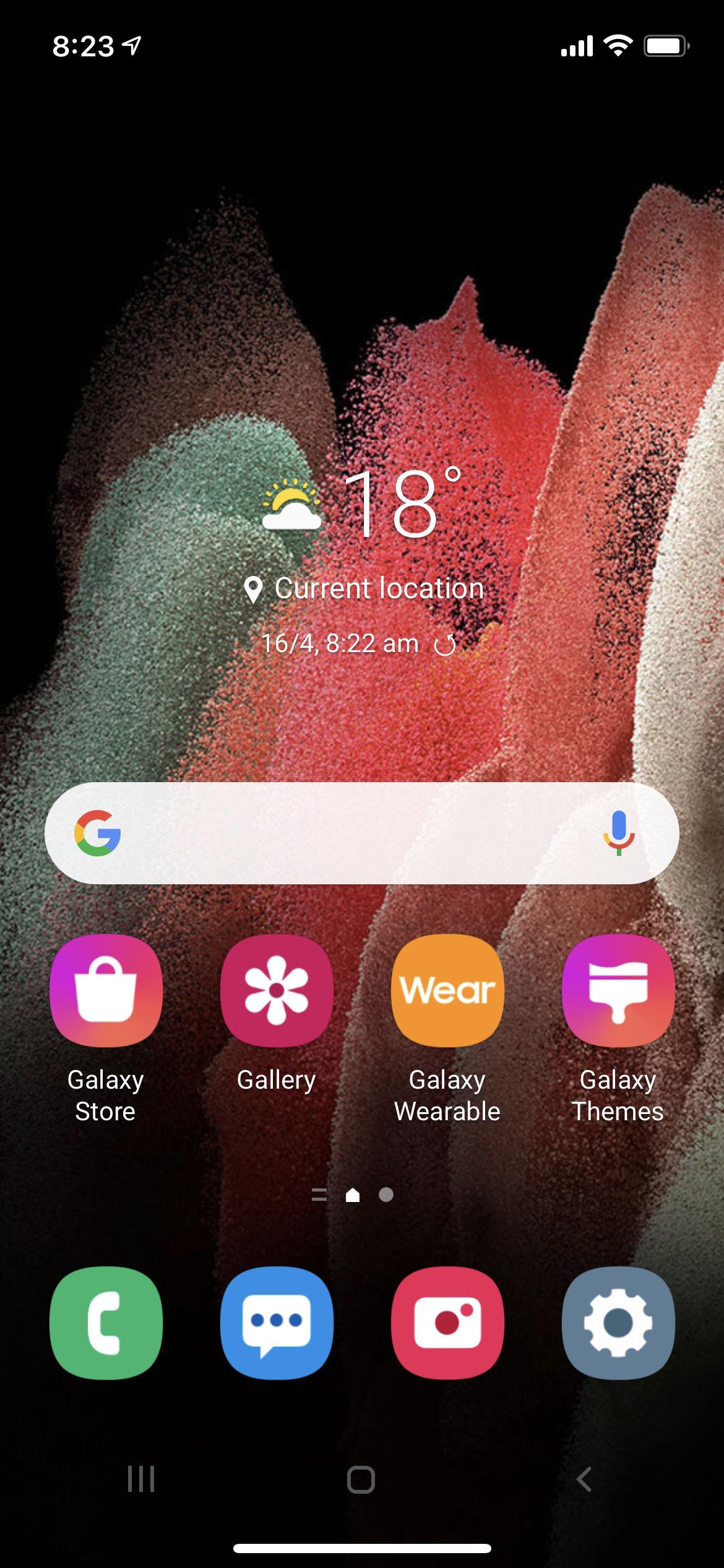 Samsung home screen on… an iPhone?